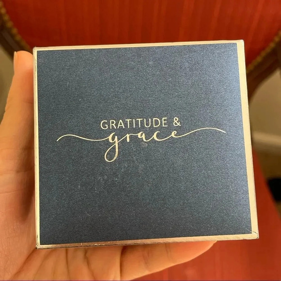 Cross Crystal Slider Bracelet - Picture 6 of 6